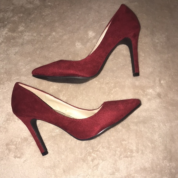 Red suede heels 👠 designed by ollio size 5.5 - Picture 6 of 10